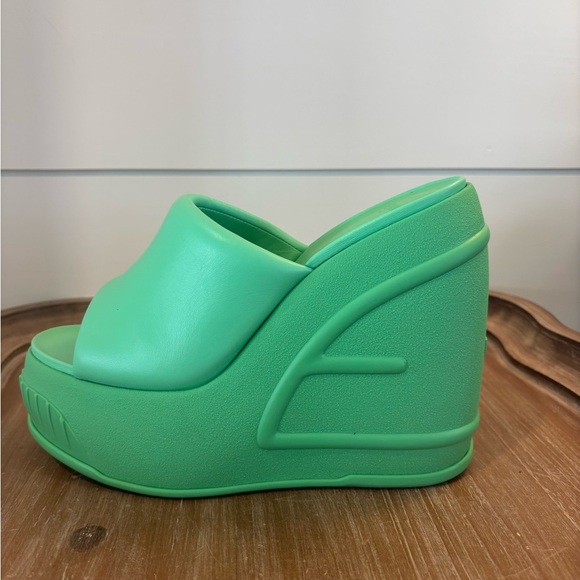 FENDI Nappa Fashion Show Platform 140mm Slide Sandals 39.5 - Picture 8 of 15